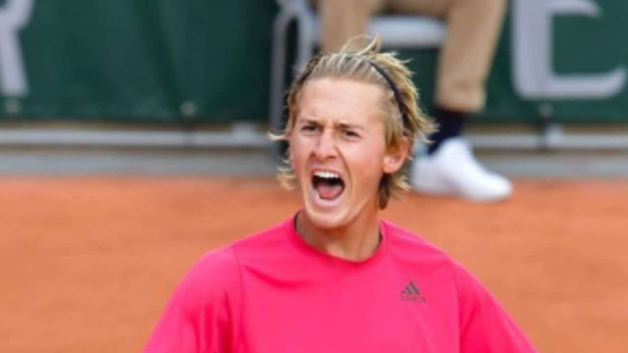 Sebastian Korda age, height, family, father, girlfriend, coach, tennis ranking, net worth