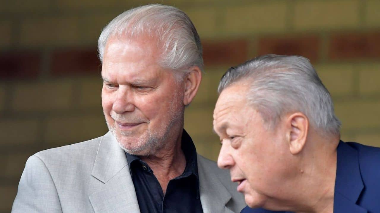 Who are the daughters of David Gold and who will inherit his net worth