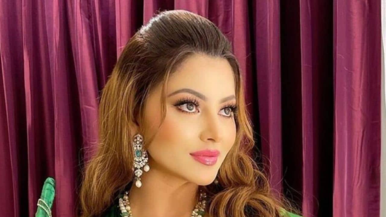 Was Urvashi Rautela the ex-girlfriend of YouTuber Adit Minocha on Splitsvilla 15