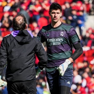 Courtois injury a further problem for Real Madrid