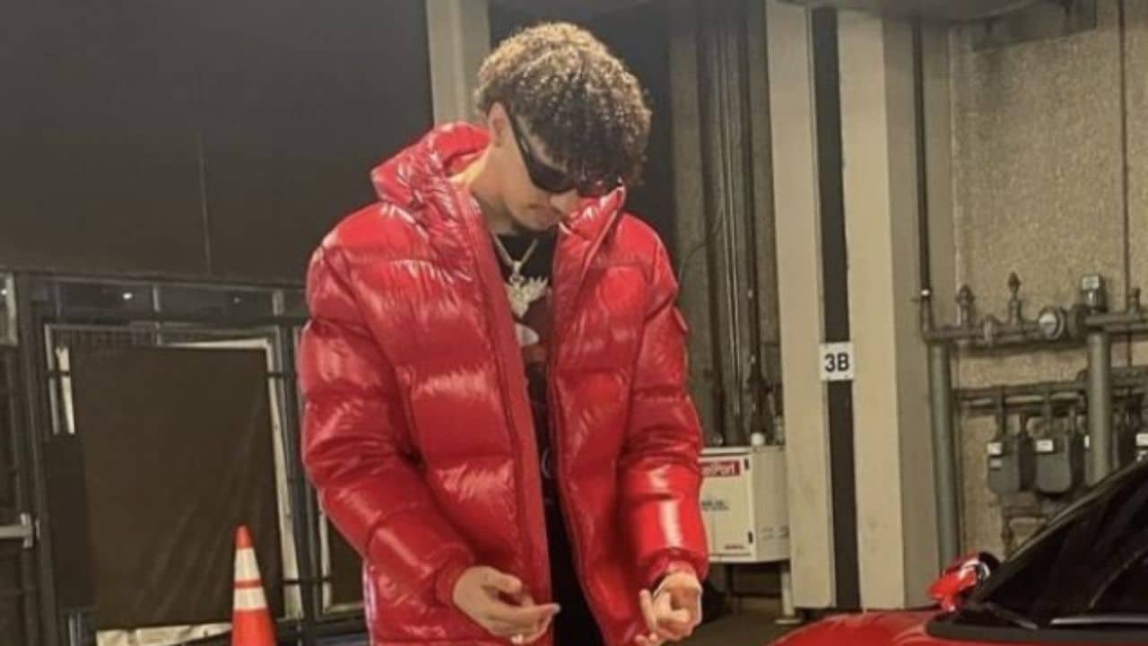Watch video of LaMelo Ball breaking multiple red lights in his golden Ferrari goes viral