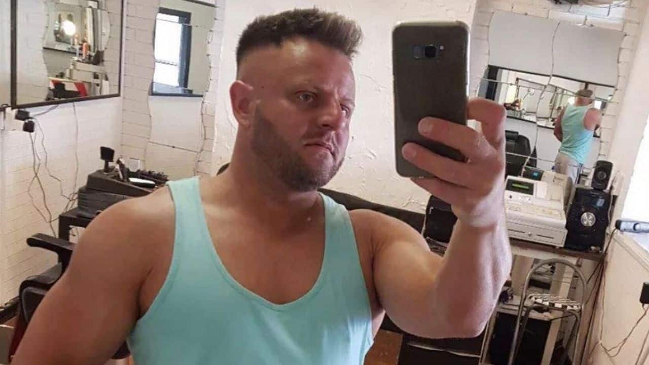 Who is Curtis Arnold who recorded video of missing Nicola Bulley body being pulled out and runs barber shop in Kidderminster