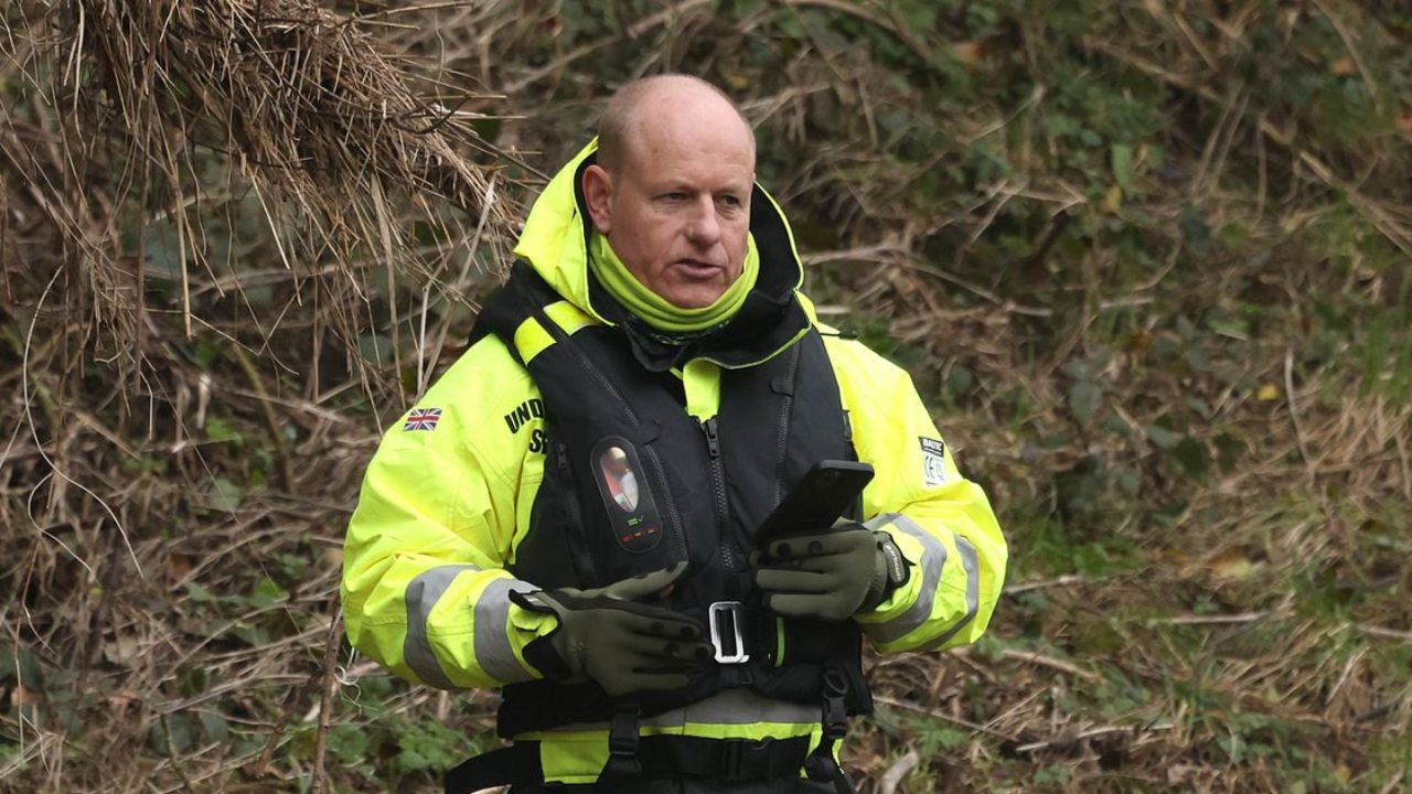 Who is dive expert Peter Faulding and Specialist Group International owner hired in the Nicola Bulley case, net worth 2023 and Twitter