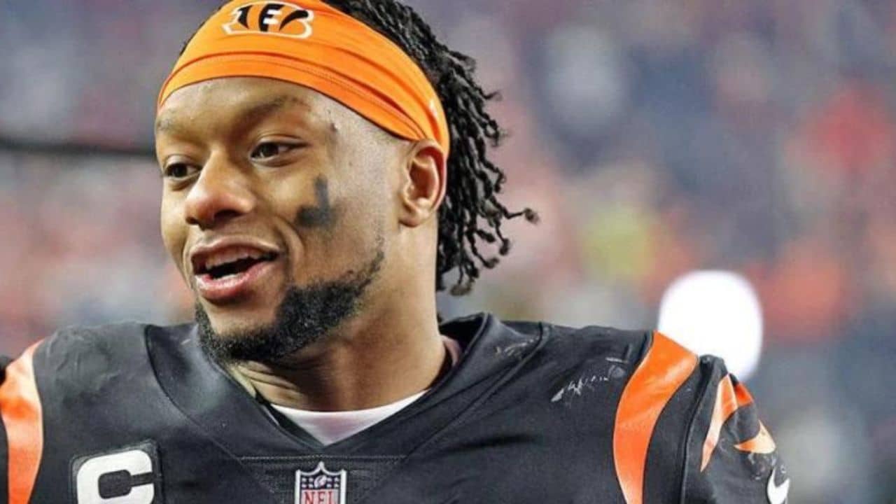 Watch video of Joe Mixon knocking out Amelia Molitor with brutal punch in restaurant resurfaces