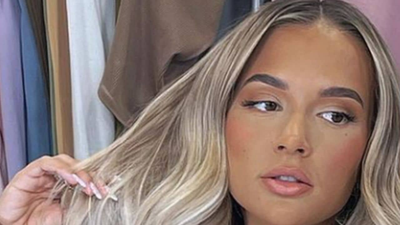 Who is Molly-Mae Hague girlfriend of Tommy Fury, her age, height, baby name, parents, net worth