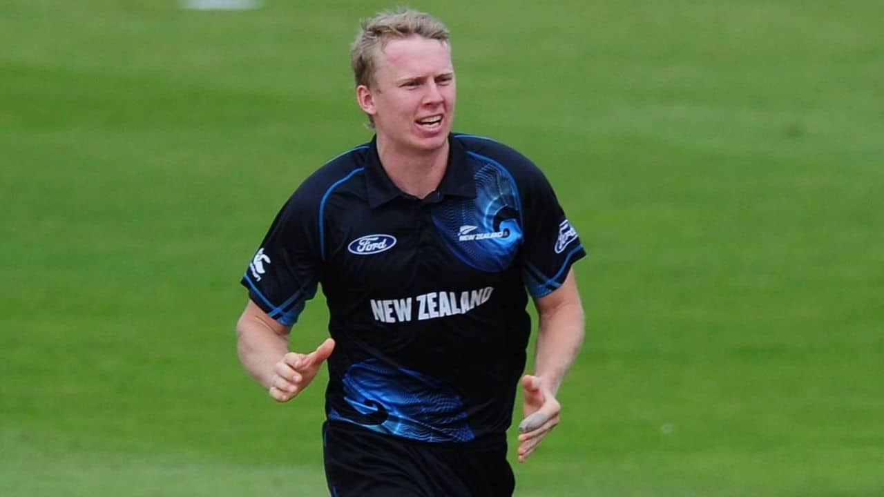 Who is Scott Kuggeleijn New Zealand cricketer, his age, height, bowling speed, stats, Reddit