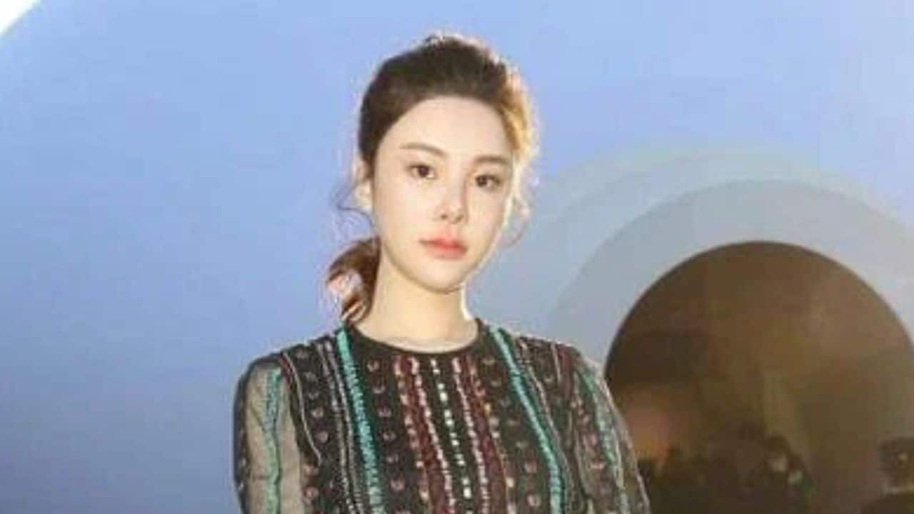 Who is the family of Hong Kong model Abby Choi, her parents, ex-husband name, second husband, children