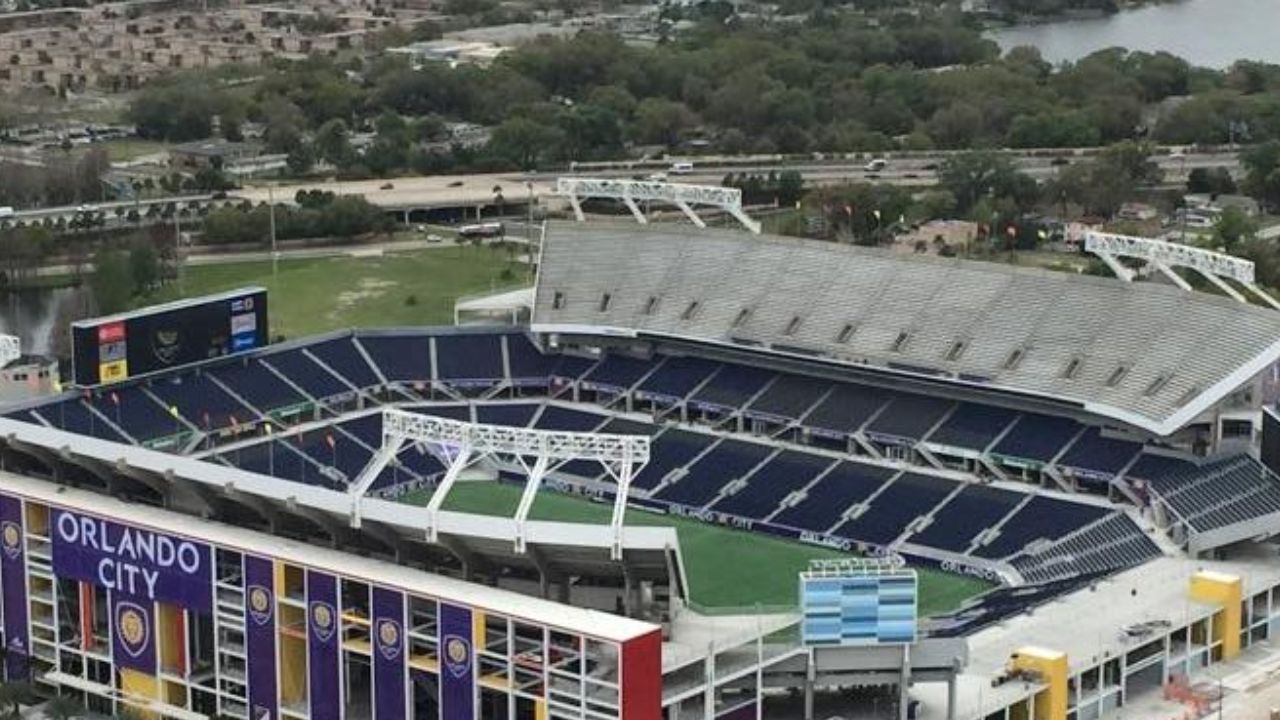 XFL 2023 news rules and format vs NFL explained