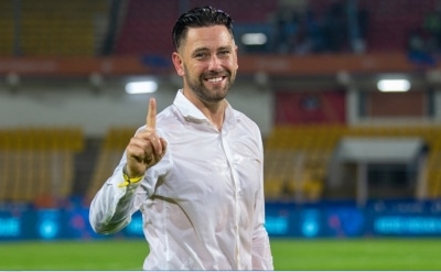 ISL: Coach Buckingham calls Mumbai City FC’s League Shield triumph a huge achievement