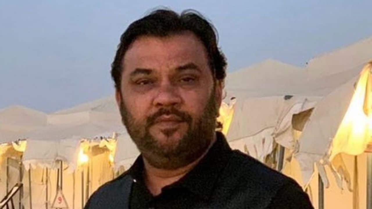 Who is singer Kirtidan Gadhvi biography, age, wife, son, songs and bhajan list, fees