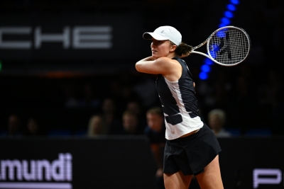 Stuttgart Open: Swiatek advances to final after injured Jabeur retires, to face Sabalenka