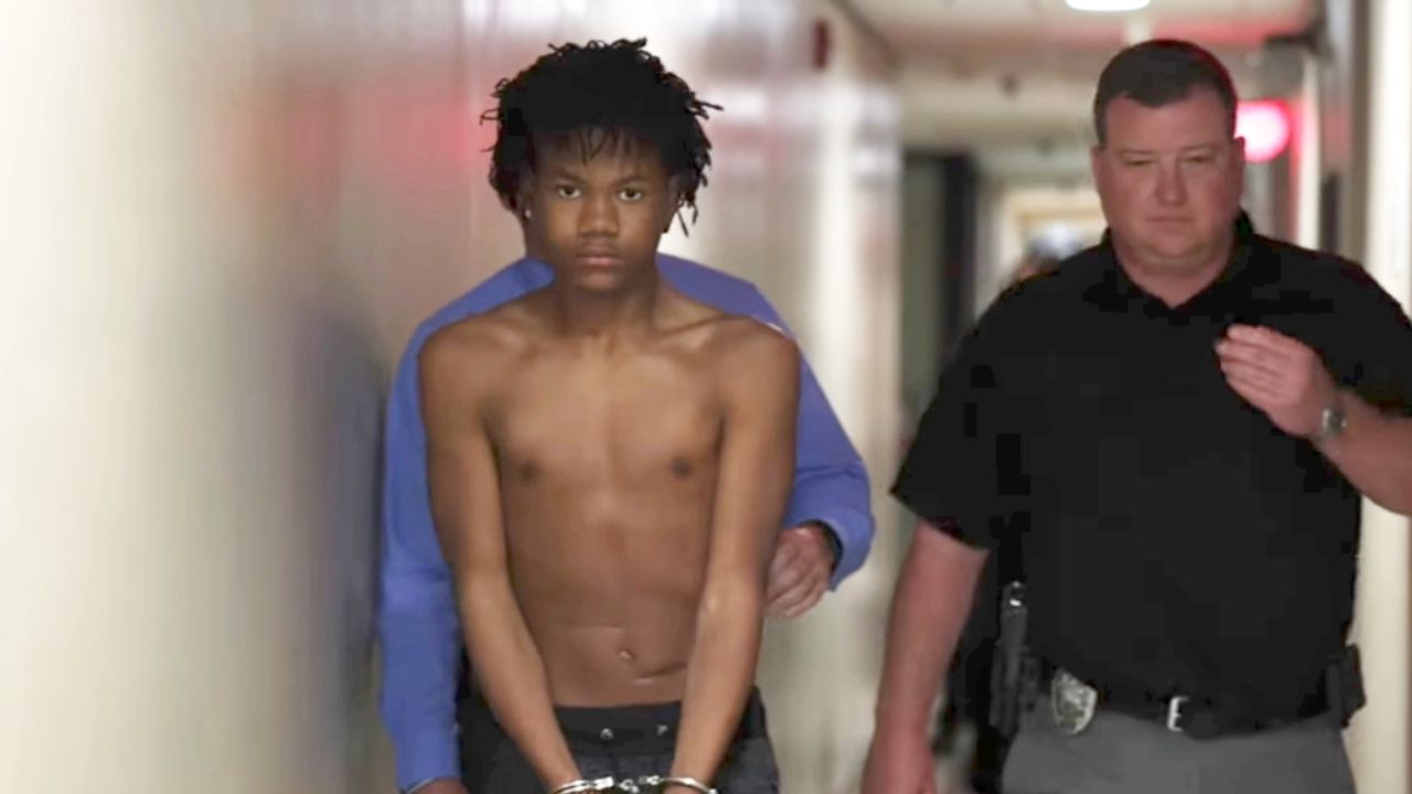 Who are Christopher Atkins and Robert Robinson suspects in the Ocklawaha Florida teens triple murder case
