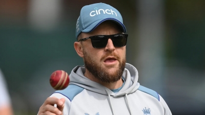 England Test coach Brendon McCullum in trouble over his role with gambling firm (Ld)