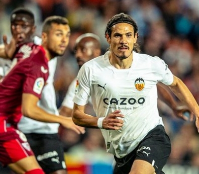 Atletico win again, disaster for Valencia in La Liga