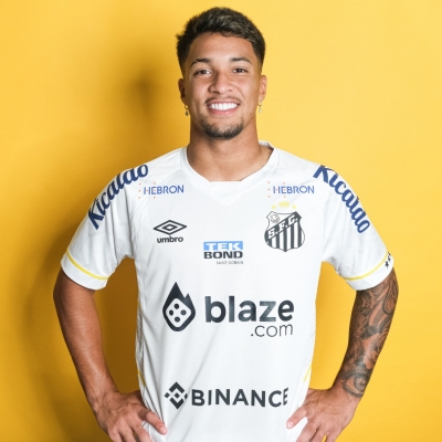 Roma eye move for Brazilian forward Leonardo
