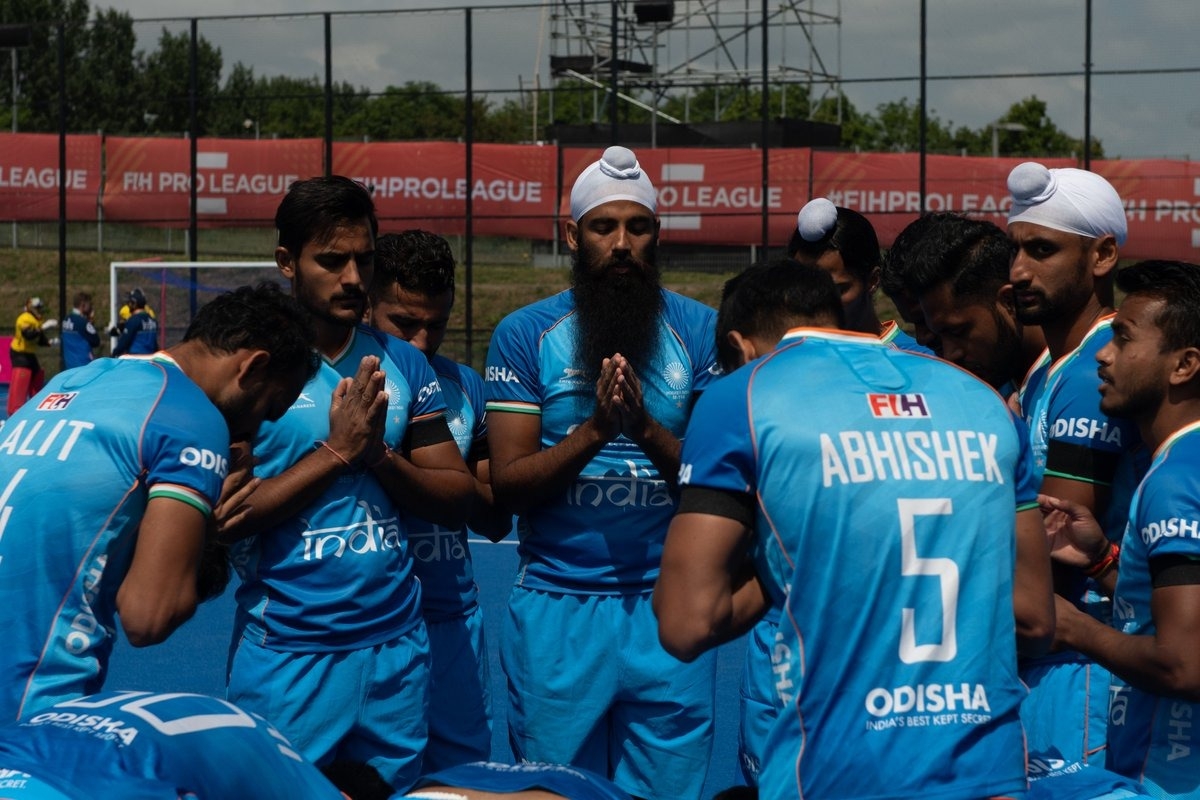 Odisha train tragedy: Indian men’s hockey team observes a minute silence for victims, prays for injured