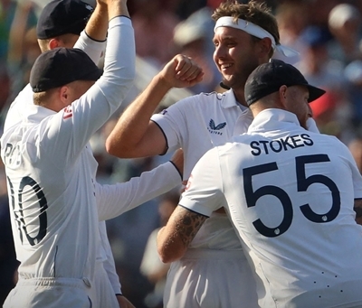 Ashes 2023: First Test in balance as Australia reach 107/3 in chase of 281 against England