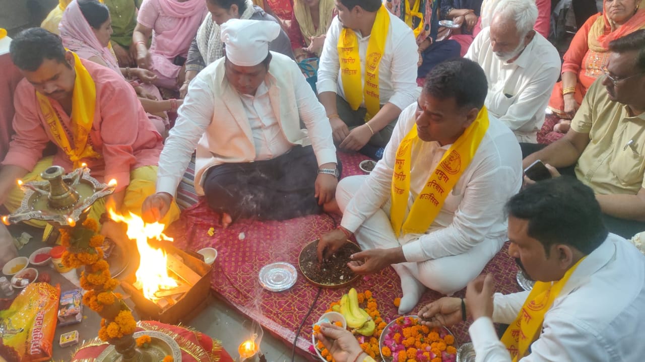 पूज्य स्वामी चिदानन्द सरस्वती जी महाराज का जन्मोत्सव धूमधाम से मनाया गया