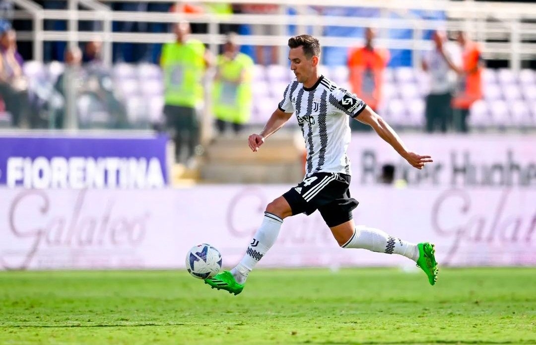 Striker Arkadiusz Milik determined to stay in Juventus