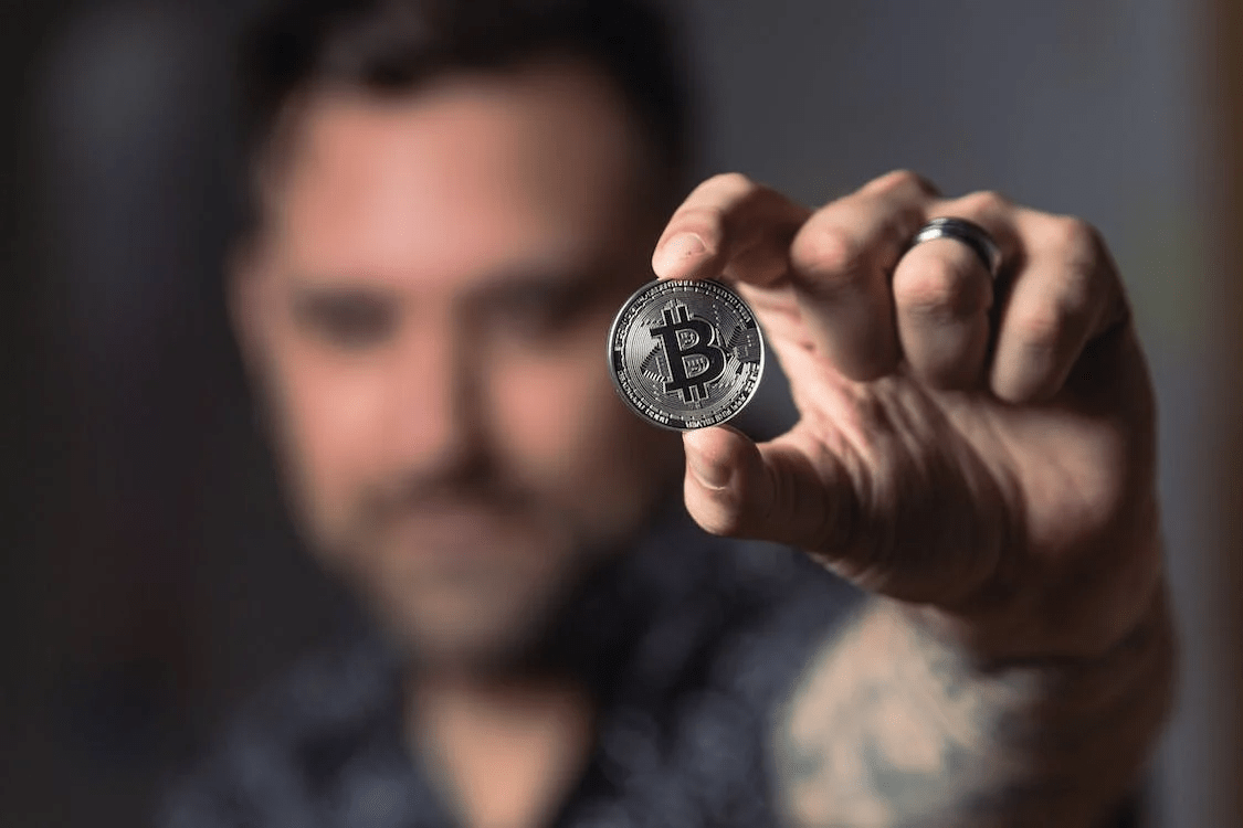 A Comprehensive Introduction to ICOs: Opportunities and Risks Worldwide