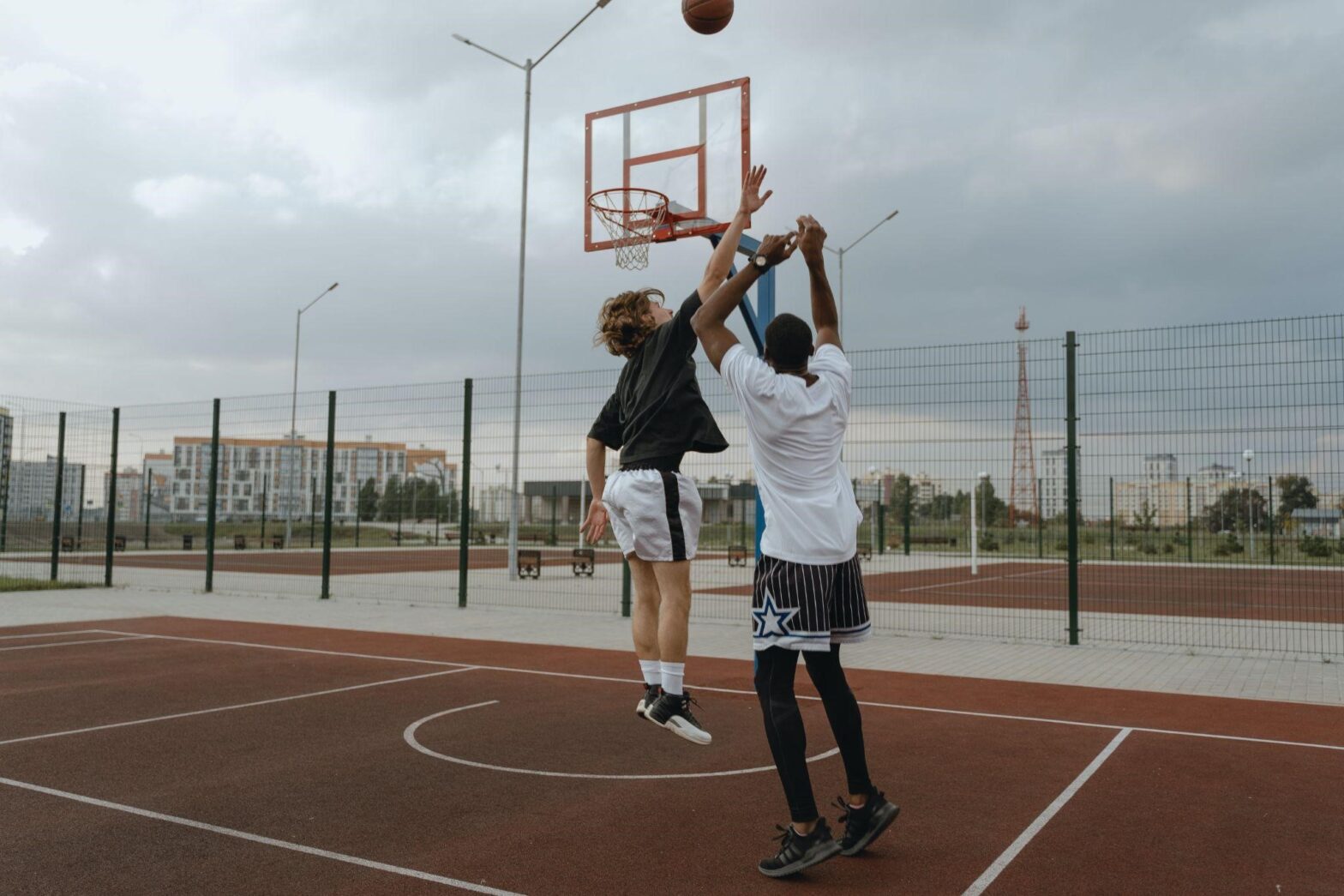 Clear Vision on the Field: The Ultimate Guide to Sports Prescription Safety Glasses