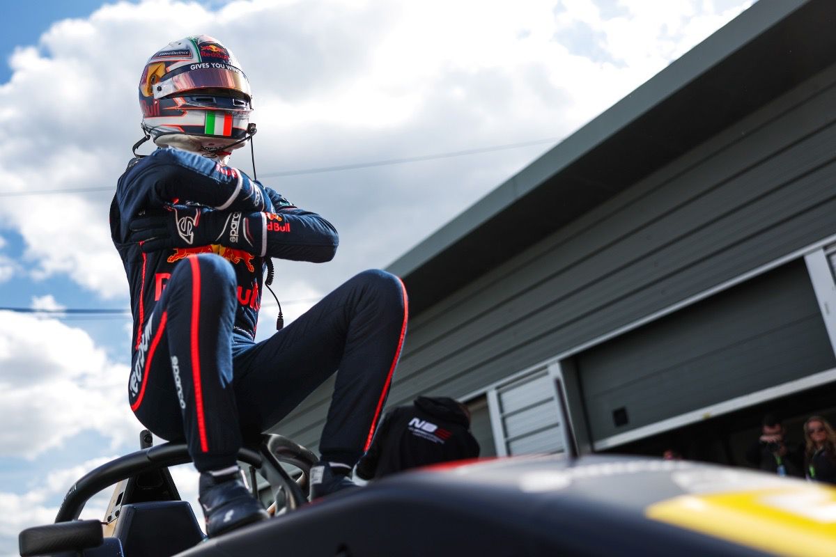 August Raber and Fionn McLaughlin close out Snetterton weekend with victory