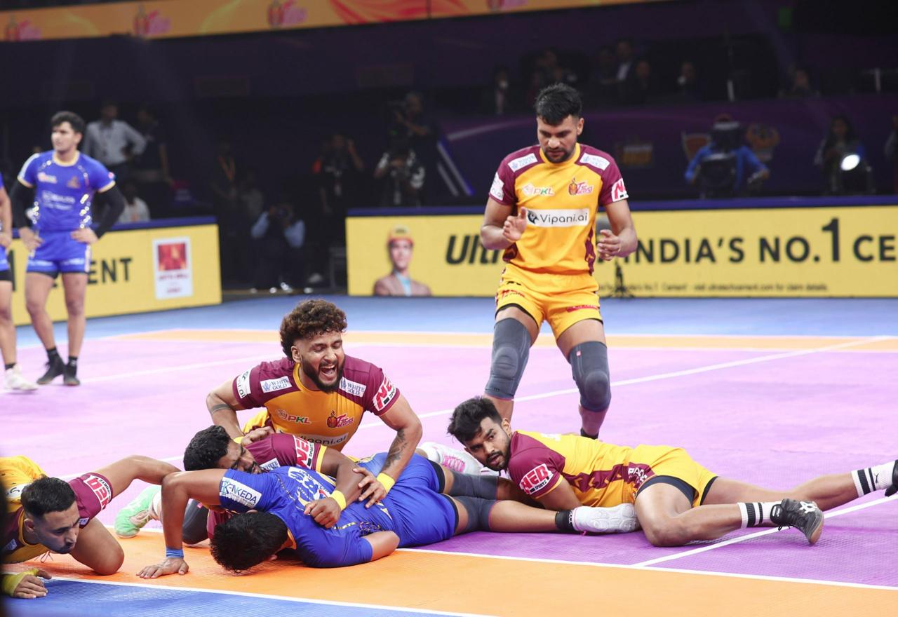 Pawan, Arjun star as Tamil Thalaivas secure close 38-35 win over Telugu Titans in exciting Season 12 Opener