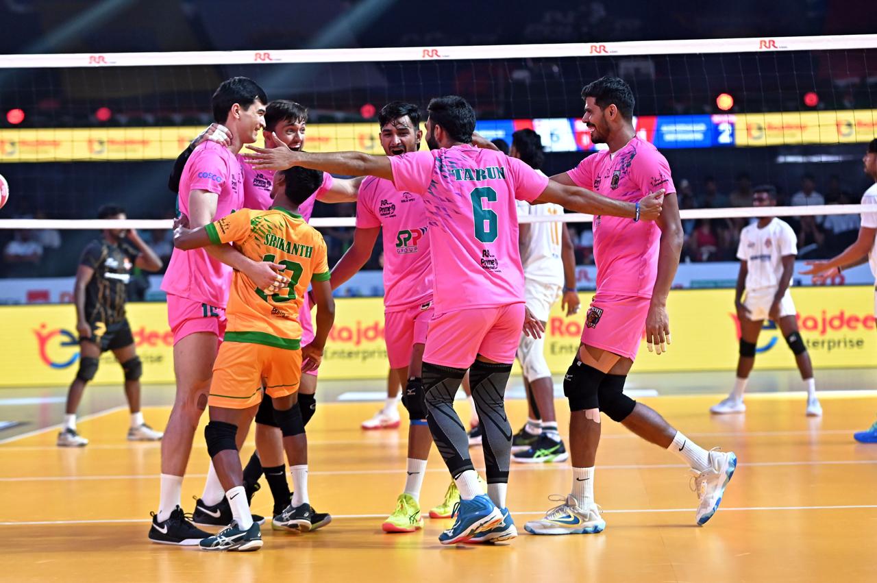 PVL 2025: Chennai Blitz beat Ahmedabad Defenders in five-set thriller to keep their campaign alive
