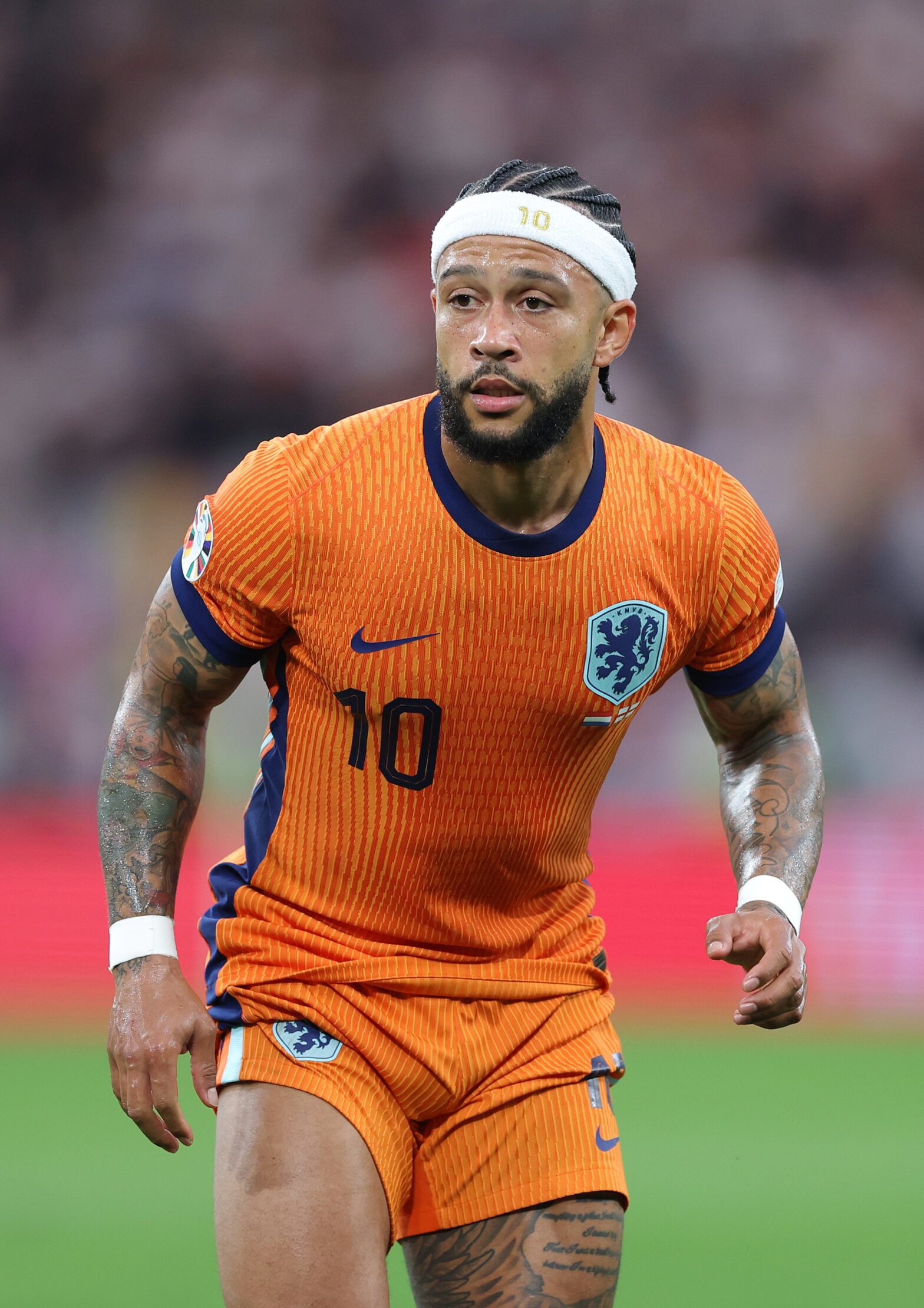 Who is Lary Simoes, as influencer claims Memphis Depay got her pregnant
