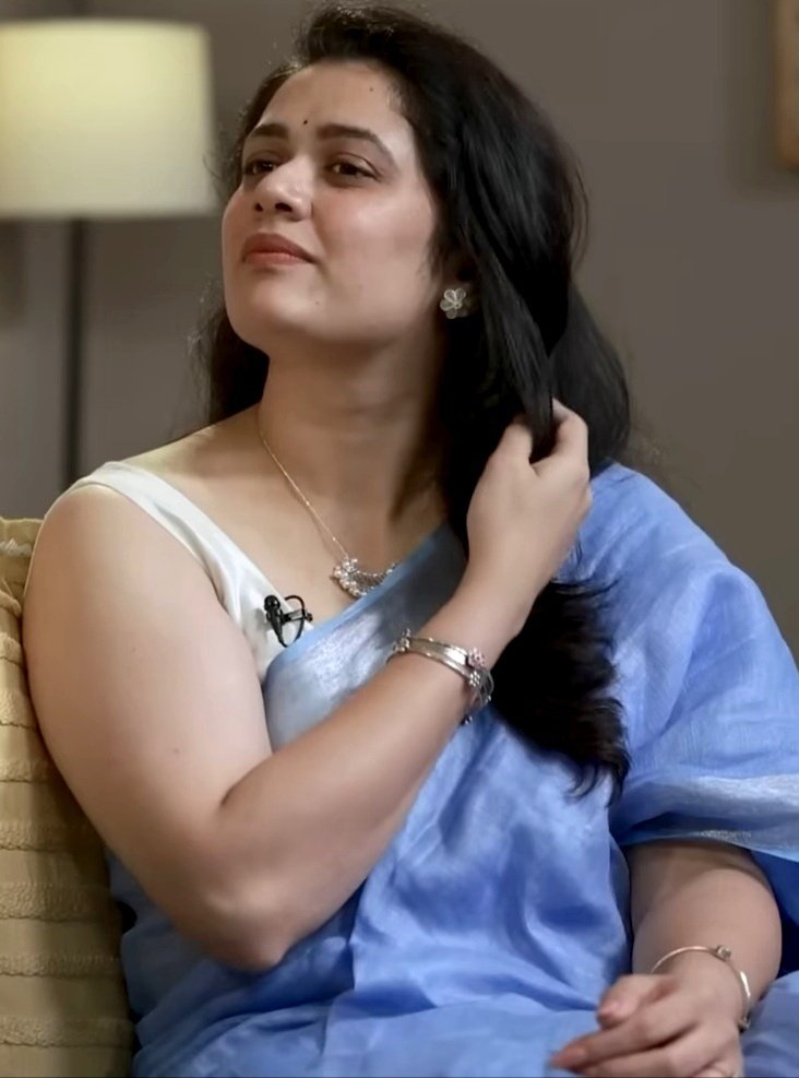 Who is Girija Oak as her movie scene goes viral: Biography, age, height and husband